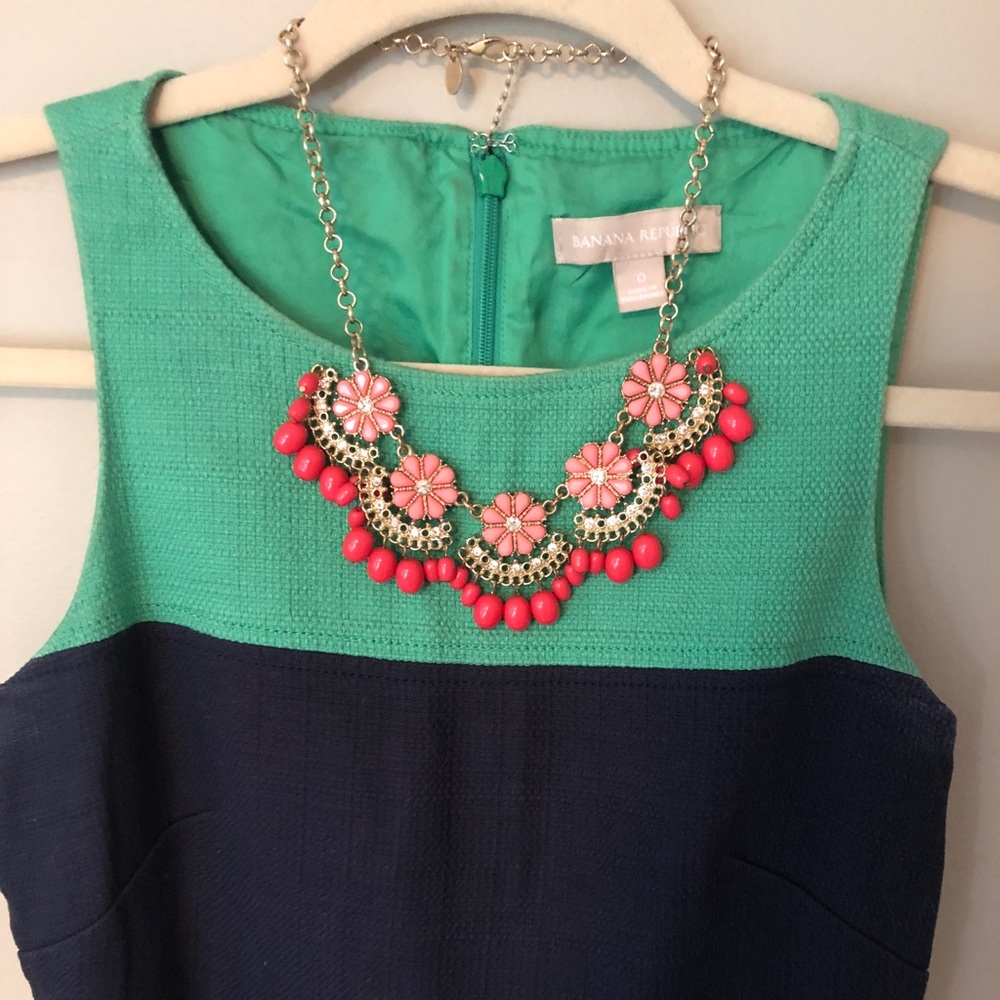 Banana Republic Dress with free necklace!